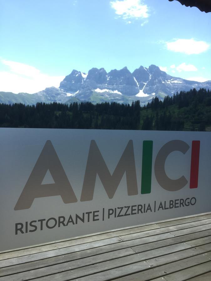 Amici Champoussin Exterior photo